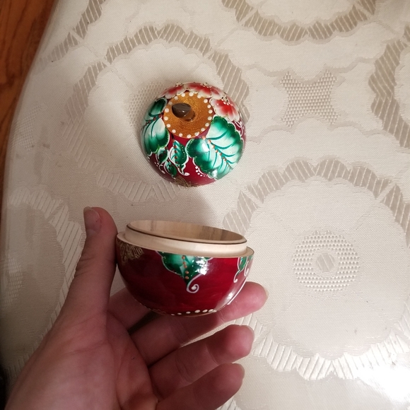 Casket - Picture 7 of 8